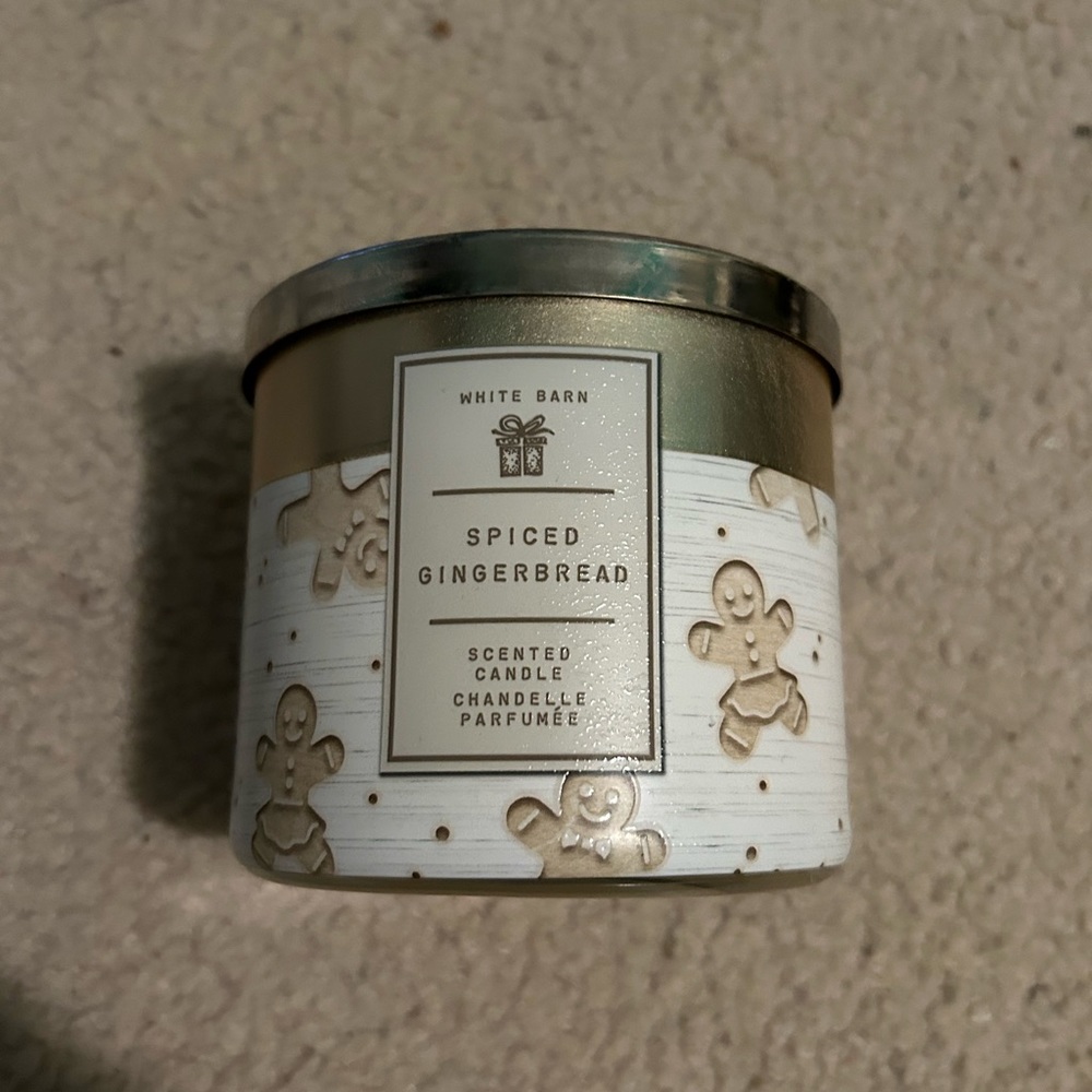 NEW Bath and Body Works Spiced Gingerbread 3-Wick Candle